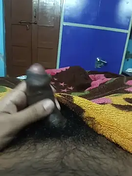 bearslove143 online show from November 14, 2025, 8:18 pm