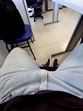 Kasadosfd online show from February 11, 2026, 3:28 pm