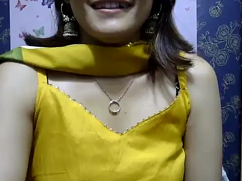 Snapshot of maira_33 chatting on February 21, 2026, 9:43 am maira 33 online show from February 21, 2026, 9:43 am