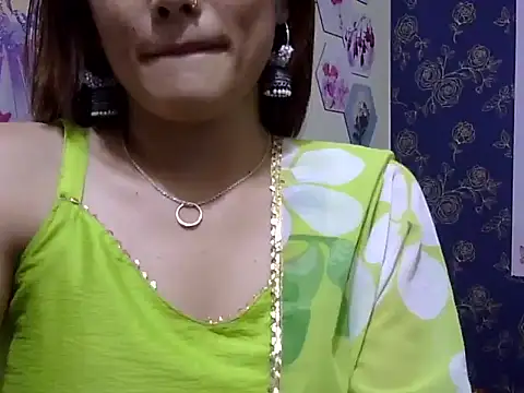 Snapshot of maira_33 chatting on March 28, 2026, 6:18 pm maira 33 online show from March 28, 2026, 6:18 pm