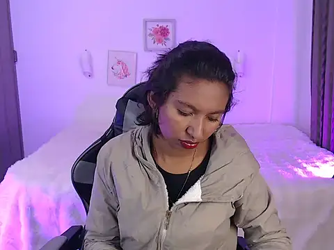 Samanta 777 online show from April 10, 2026, 7:35 am