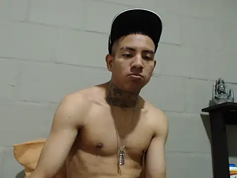 Strongercock online show from November 2, 2025, 12:35 am