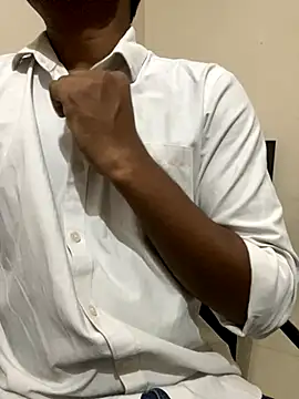 helicoptershow online show from October 31, 2025, 7:37 pm