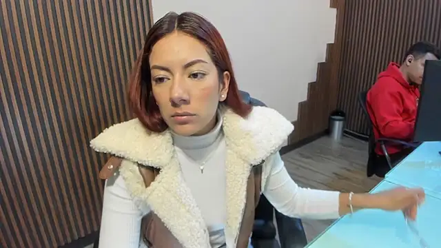 desk desire online show from January 6, 2026, 11:36 am