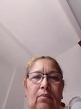 Cessi50 online show from November 11, 2025, 7:25 pm