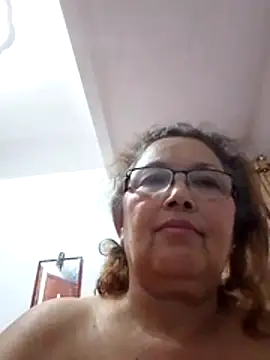 Snapshot of Cessi50 chatting on May 10, 2026, 5:01 am Cessi50 online show from May 10, 2026, 5:01 am