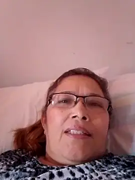 Snapshot of Cessi50 chatting on May 19, 2026, 10:27 pm Cessi50 online show from May 19, 2026, 10:27 pm