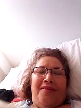Snapshot of Cessi50 chatting on May 31, 2026, 12:45 pm Cessi50 online show from May 31, 2026, 12:45 pm