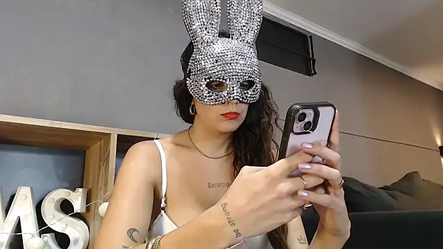 mickystrumia23 online show from April 15, 2026, 7:58 pm