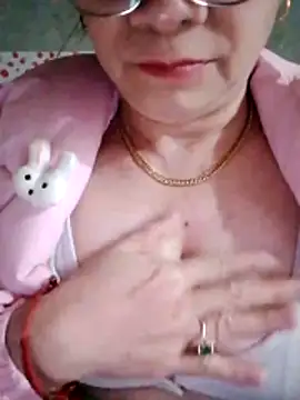 small-house123 online show from February 8, 2026, 12:08 pm