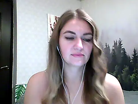 CandyOLimeX online show from November 17, 2025, 9:42 pm