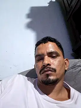 Snapshot of Donkjam chatting on November 4, 2025, 7:40 am Donkjam online show from November 4, 2025, 7:40 am