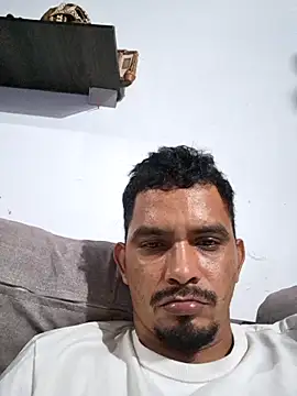 Snapshot of Donkjam chatting on November 19, 2025, 6:35 am Donkjam online show from November 19, 2025, 6:35 am