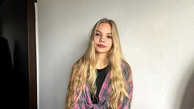 Snapshot of SweetAmelia69 chatting on November 3, 2025, 6:14 am SweetAmelia69 online show from November 3, 2025, 6:14 am