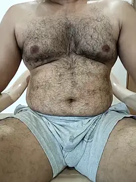 funnyboy 069 online show from April 12, 2026, 5:45 am