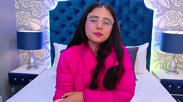 ScarlettPetrova online show from November 3, 2025, 12:50 pm