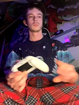 mascboyyy online show from November 15, 2025, 5:38 am