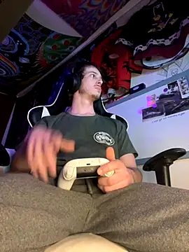 mascboyyy online show from November 30, 2025, 5:22 am