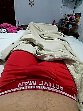 013boyy online show from November 2, 2025, 3:42 am