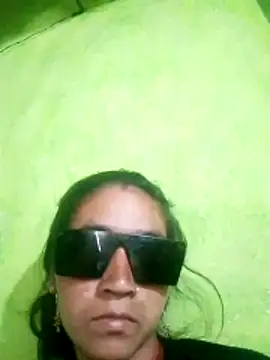 Snapshot of Sexy_monikah chatting on December 17, 2025, 6:41 am Sexy monikah online show from December 17, 2025, 6:41 am