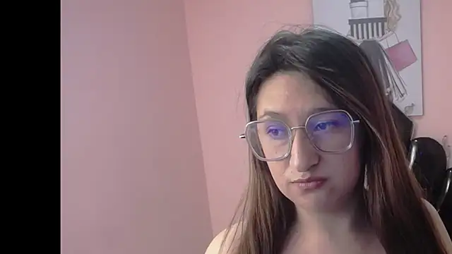 Snapshot of Karlieth chatting on November 2, 2025, 9:11 am Karlieth online show from November 2, 2025, 9:11 am