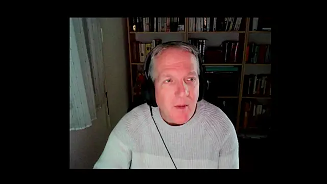 ChocolatMilka44 online show from November 3, 2025, 9:54 am