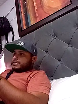 KARNEs24666 online show from February 21, 2026, 12:55 am