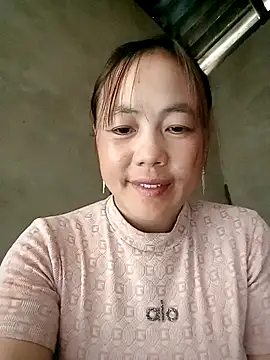 Snapshot of Sara_pusyy chatting on April 21, 2026, 5:14 am Sara pusyy online show from April 21, 2026, 5:14 am
