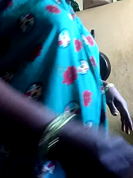 hyd couple7878 online show from November 3, 2025, 6:36 am