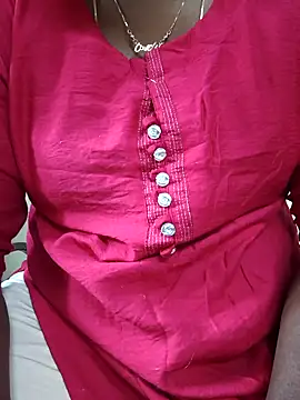 hyd couple7878 online show from November 30, 2025, 10:08 am