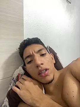 johnvixx online show from November 3, 2025, 7:26 pm