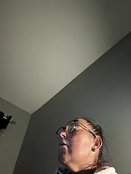 Snapshot of Angel-LinaX chatting on January 31, 2026, 9:46 pm Angel-LinaX online show from January 31, 2026, 9:46 pm