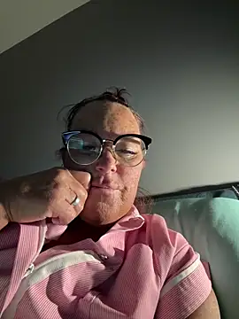 Snapshot of Angel-LinaX chatting on February 2, 2026, 10:08 pm Angel-LinaX online show from February 2, 2026, 10:08 pm
