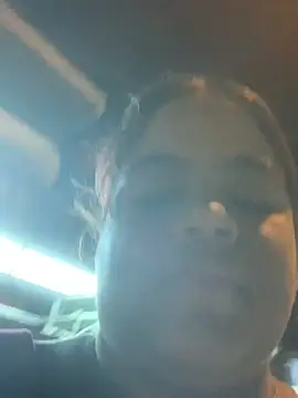 Snapshot of Ari_nny chatting on November 17, 2025, 3:45 am Ari nny online show from November 17, 2025, 3:45 am