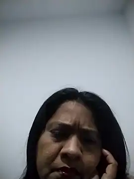 Morena-lindona online show from November 3, 2025, 11:37 pm