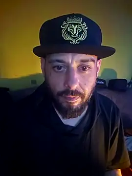 DonJuanDeBomboni online show from November 3, 2025, 3:19 am