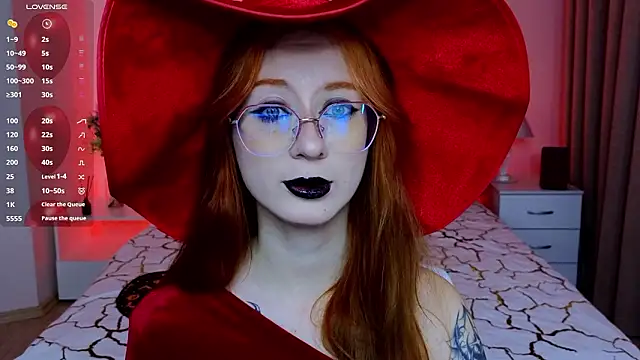 WICKEDEMBER online show from February 9, 2026, 1:42 am