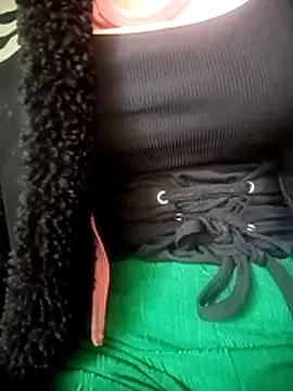 LenaLy2k online show from December 1, 2025, 1:54 am