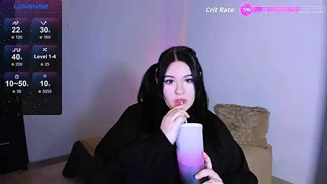 HitoMi2 online show from November 7, 2025, 10:37 am