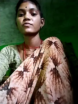 Snapshot of Jooli_cuty chatting on April 30, 2026, 6:42 am Jooli cuty online show from April 30, 2026, 6:42 am