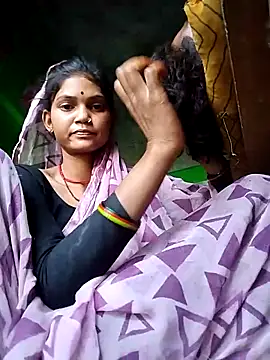 Snapshot of Jooli_cuty chatting on May 10, 2026, 9:03 am Jooli cuty online show from May 10, 2026, 9:03 am