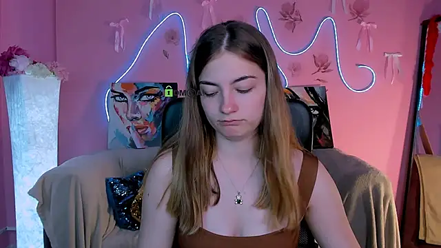 Snapshot of baby_hotte chatting on June 19, 2026, 6:29 am baby hotte online show from June 19, 2026, 6:29 am