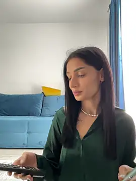 VickyM99 online show from April 8, 2026, 9:53 am