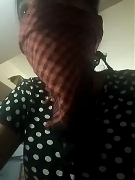 Snapshot of Tamil_White_Rose chatting on March 3, 2026, 6:03 pm Tamil White Rose online show from March 3, 2026, 6:03 pm