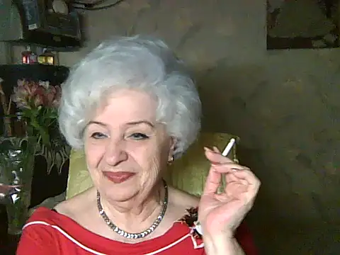 Snapshot of ValeriaKroww chatting on May 14, 2026, 4:36 pm ValeriaKroww online show from May 14, 2026, 4:36 pm