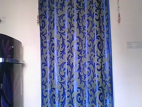 Snapshot of Mathi_cam chatting on December 22, 2025, 4:09 am Mathi cam online show from December 22, 2025, 4:09 am