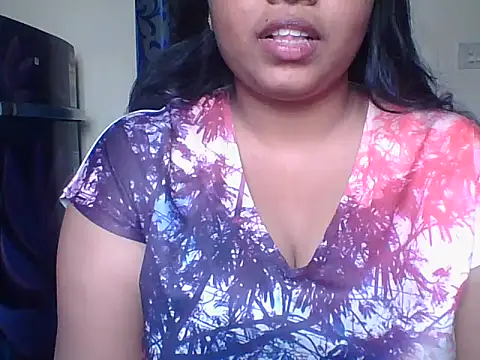 Snapshot of Mathi_cam chatting on January 10, 2026, 5:20 am Mathi cam online show from January 10, 2026, 5:20 am