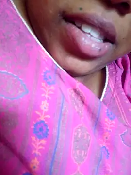 Snapshot of Mathi_cam chatting on March 26, 2026, 10:54 am Mathi cam online show from March 26, 2026, 10:54 am