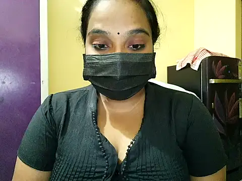Snapshot of Mathi_cam chatting on June 16, 2026, 3:58 pm Mathi cam online show from June 16, 2026, 3:58 pm