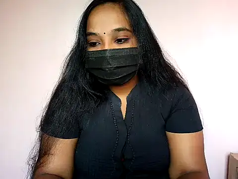 Snapshot of Mathi_cam chatting on June 20, 2026, 4:37 am Mathi cam online show from June 20, 2026, 4:37 am